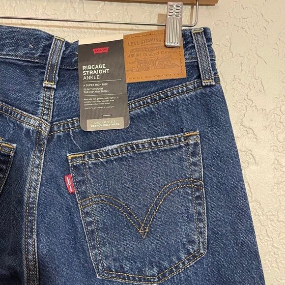 Levi’s Ribcage Straight Ankle Jeans Size 26 - Picture 2 of 11